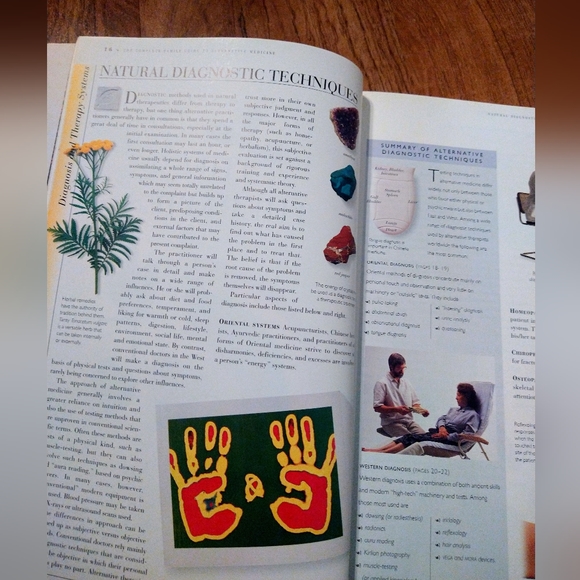 The Complete Family Guide to Alternative Medicine 📚🌱 illustrated. - Picture 7 of 9
